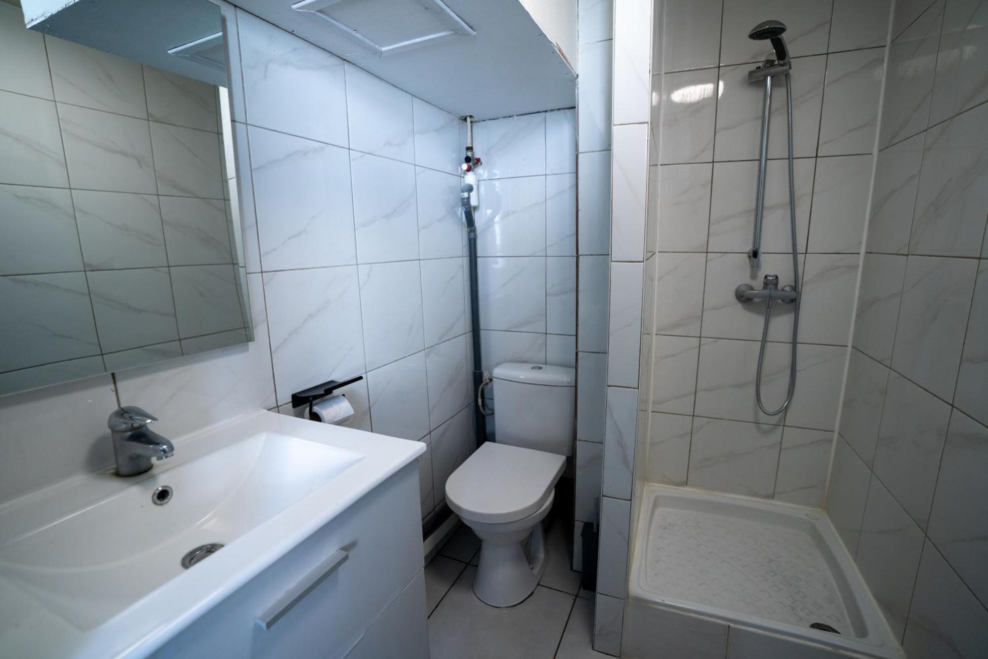 CELESTE APPART - grand appartement centre ville Orléans Extérieur photo
